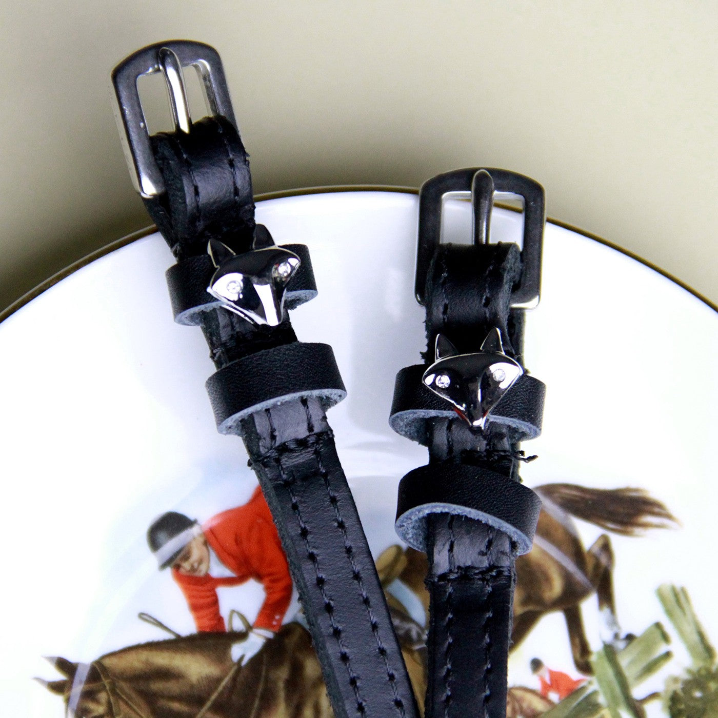 Mane Jane Silver Fox Head Spur Straps