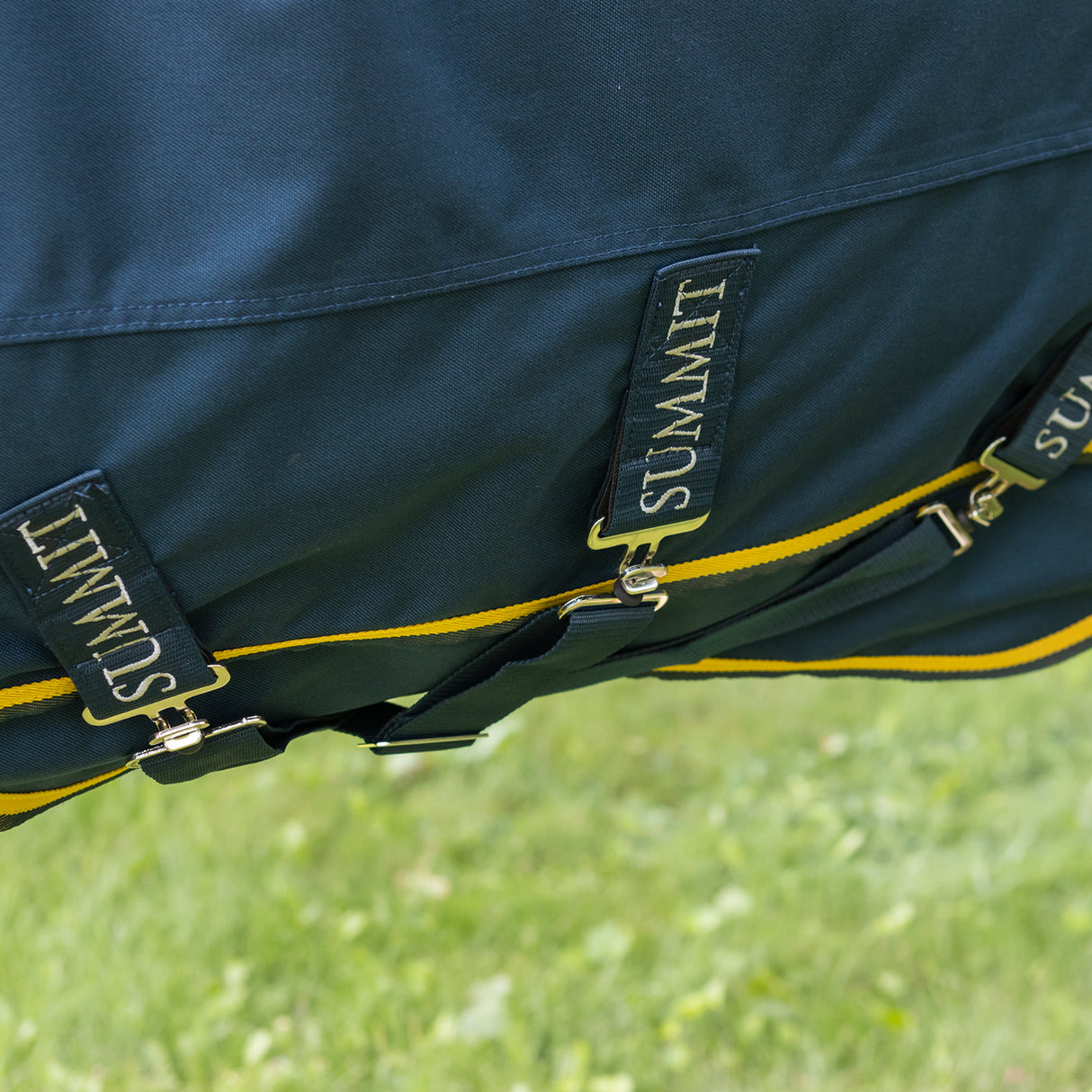 Summit Nova Turnout Blanket 250 g W/ 150 g Hood