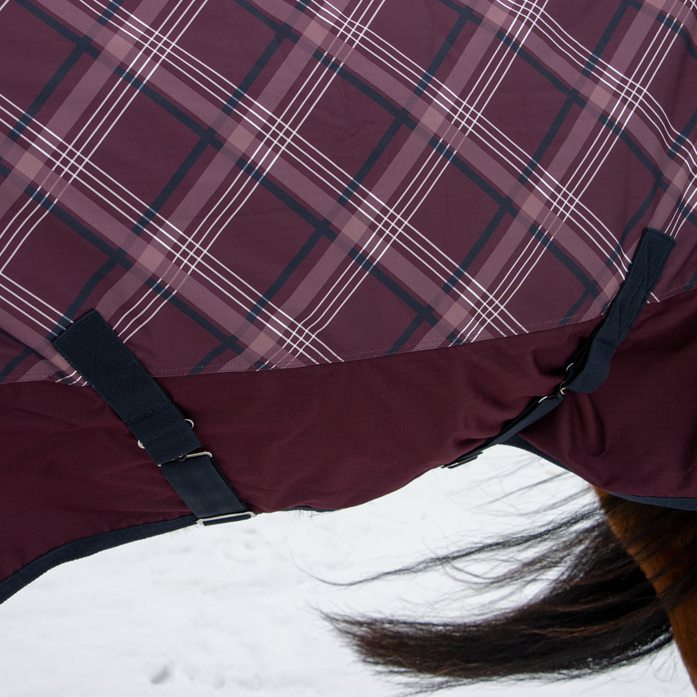 Supra Full Neck Turnout Blanket 300 g