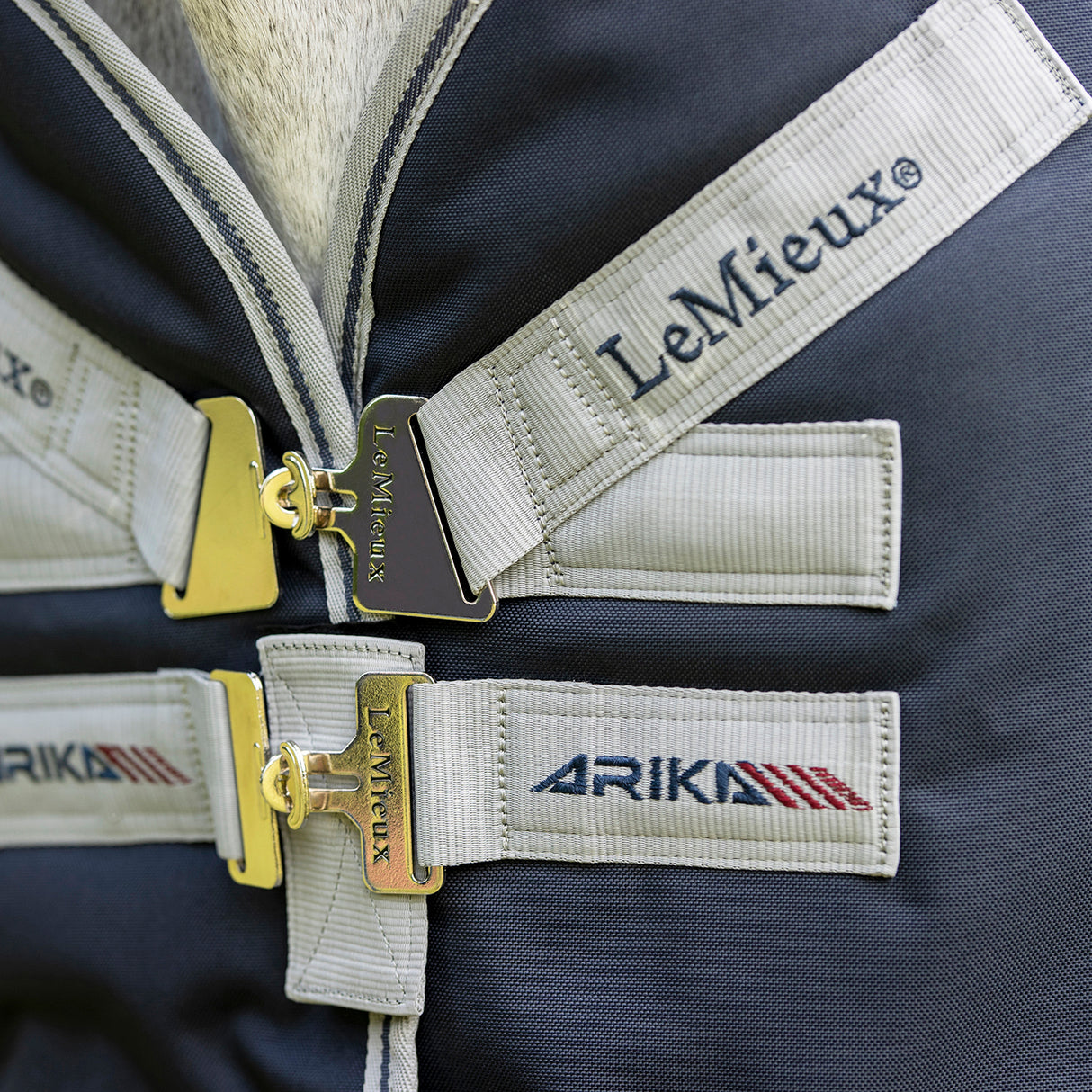 Couverture de pluie Featherweight LeMieux Arika 0 g
