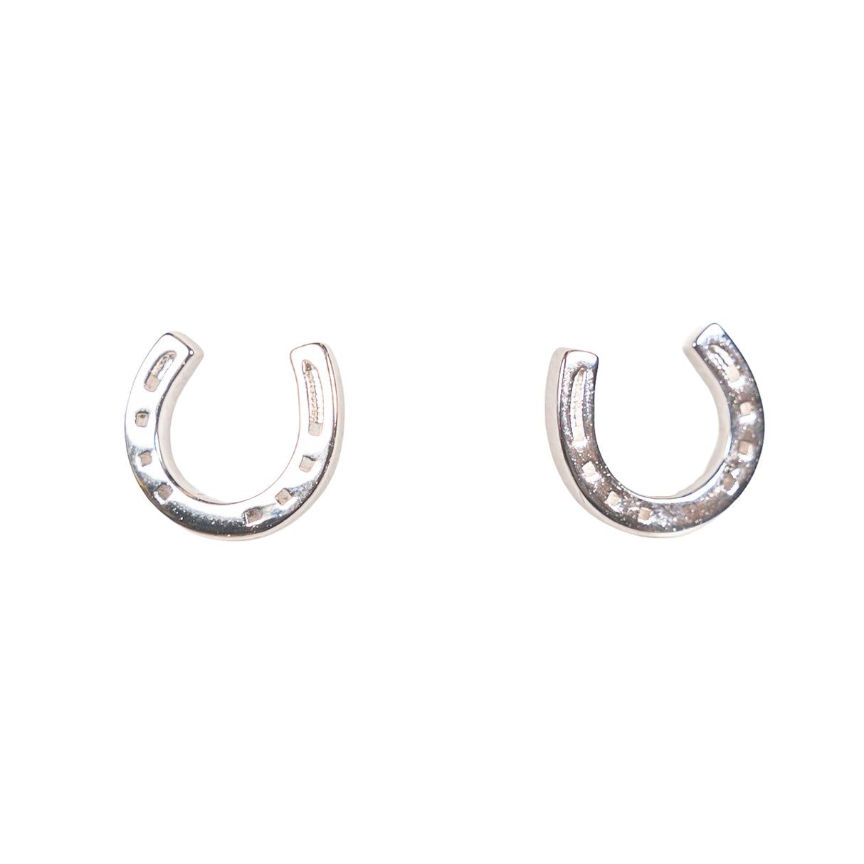Boucles d'oreilles pendantes en fer à cheval en argent Cinto x Kelly Herd