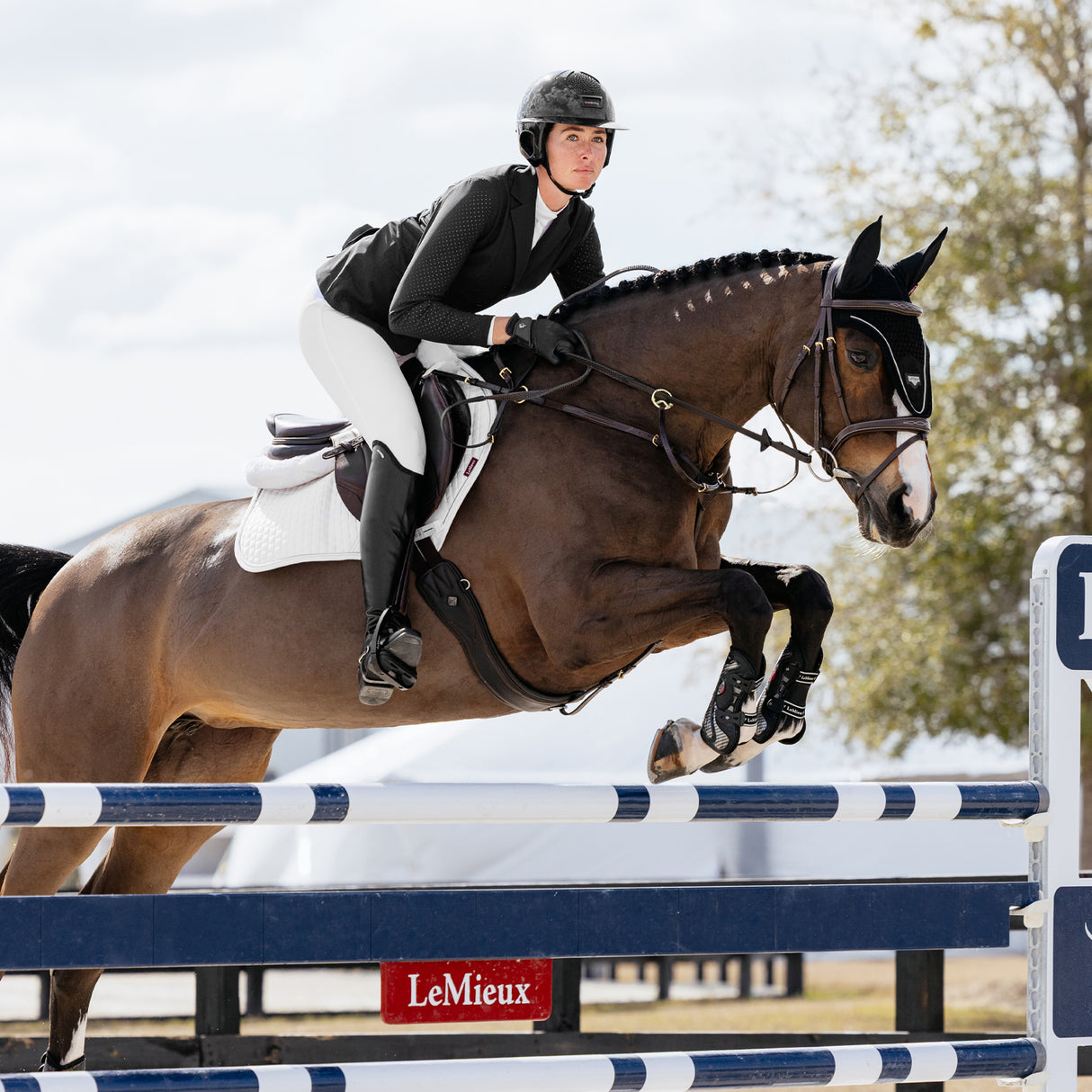 LeMieux Puissance Suede Close Contact Saddle Pad