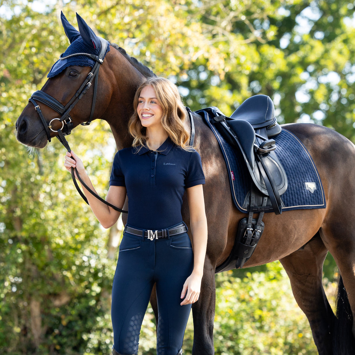 Tapis de selle de dressage en daim LeMieux Puissance