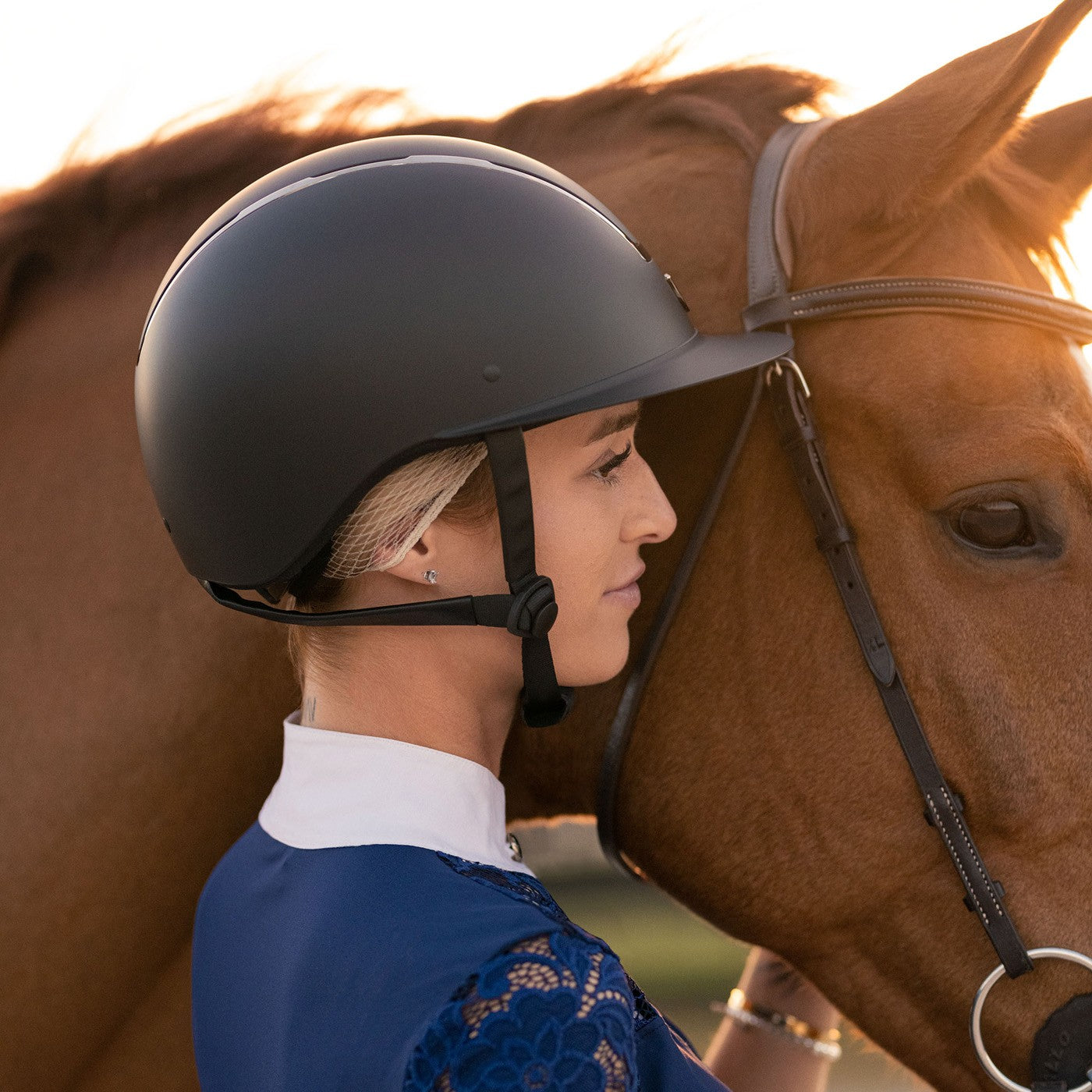 Casque Tipperary Windsor MIPS à large bord - Garniture chromée noire