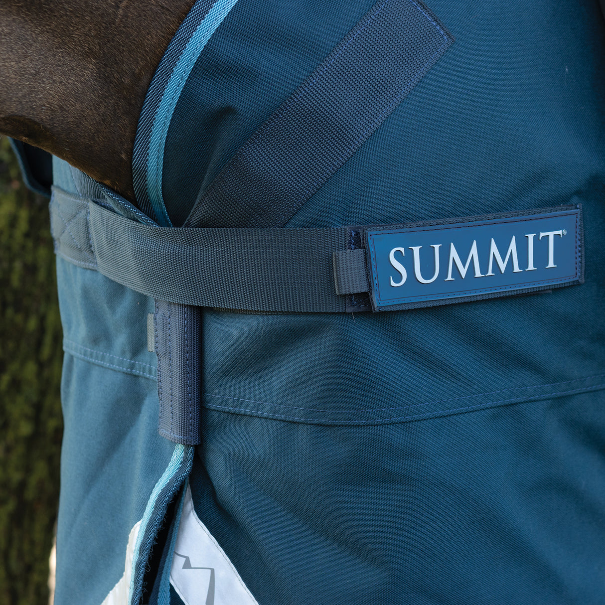 Summit Nova Rainsheet W/ Hood 0 g