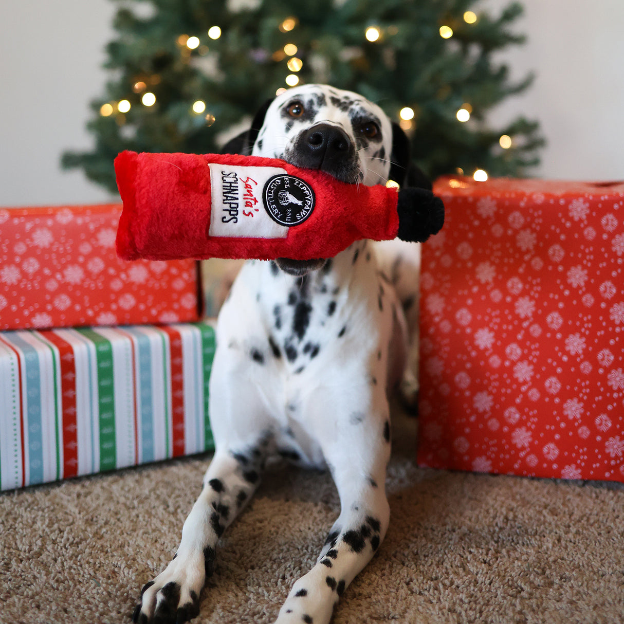 ZippyPaws Holiday Happy Hour Crusherz Santa's Schnapps