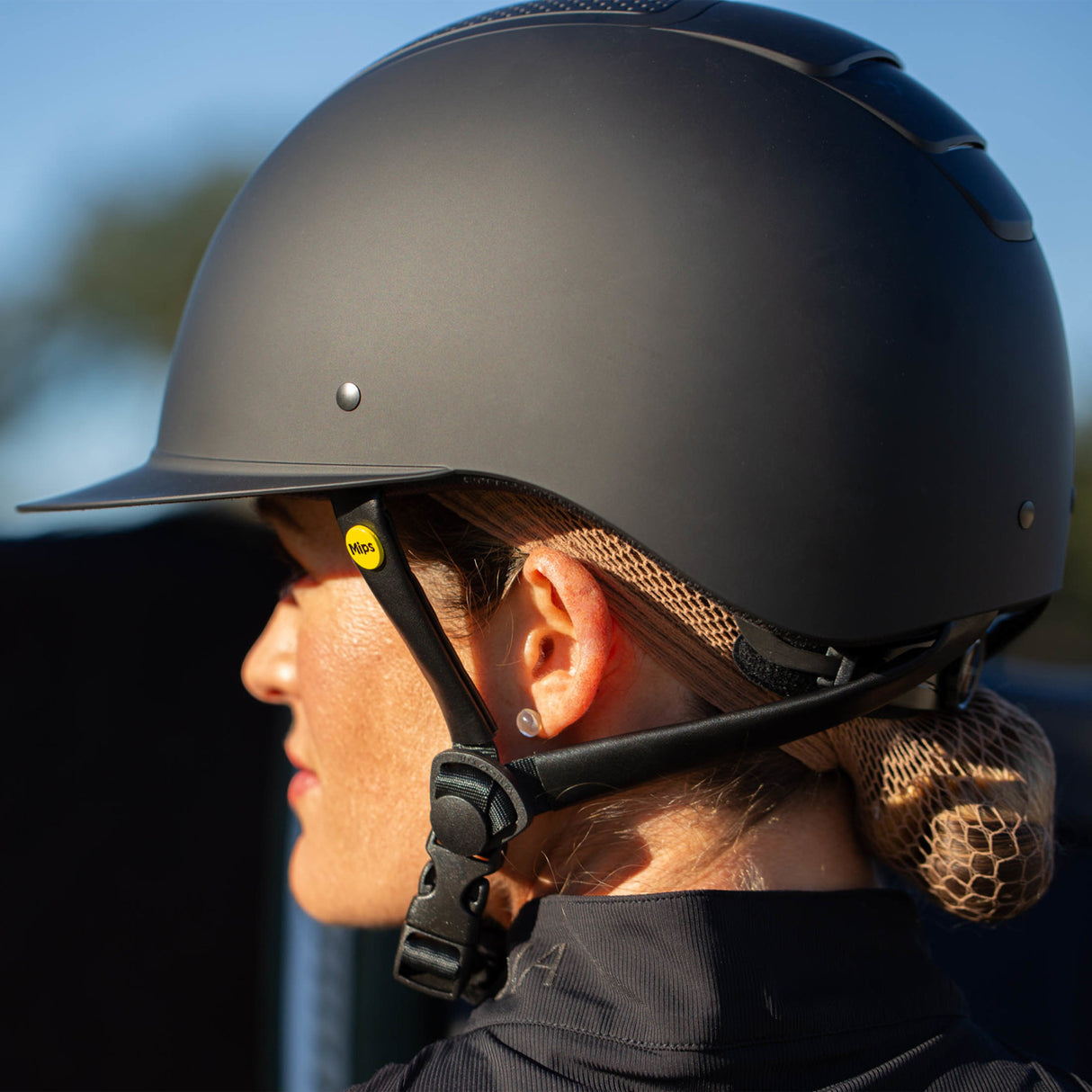 Equinavia Crown Wide Brim MIPS Helmet