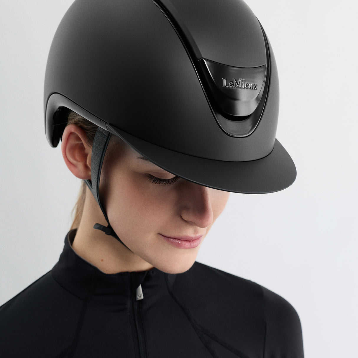 LeMieux Verv Competition Helmet