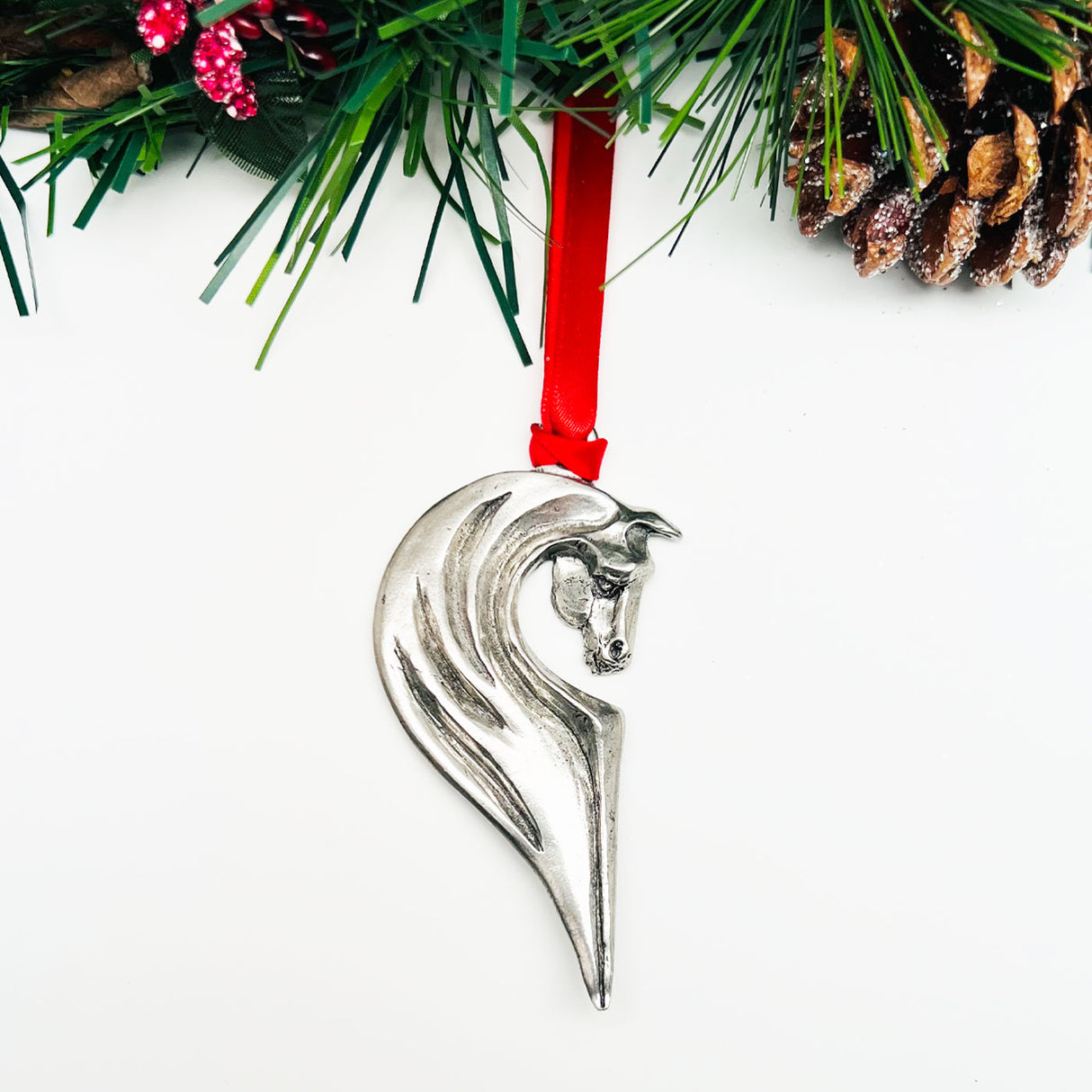 Loriece Horse Head Christmas Ornament