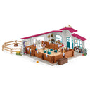 Hall d'équitation du Club équestre Schleich