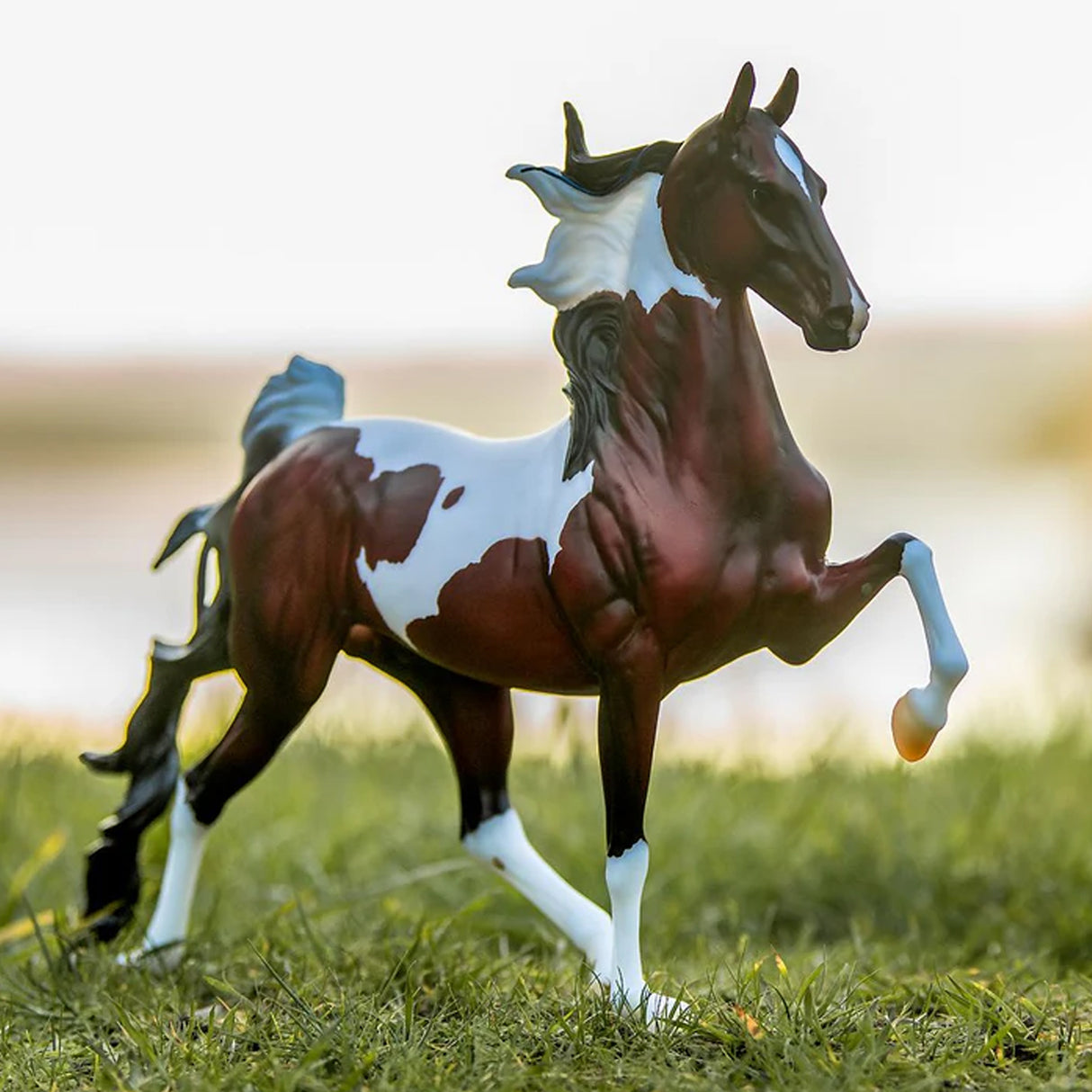 Breyer Traditional Series Le Pinto de la série idéale par Orren Mixer