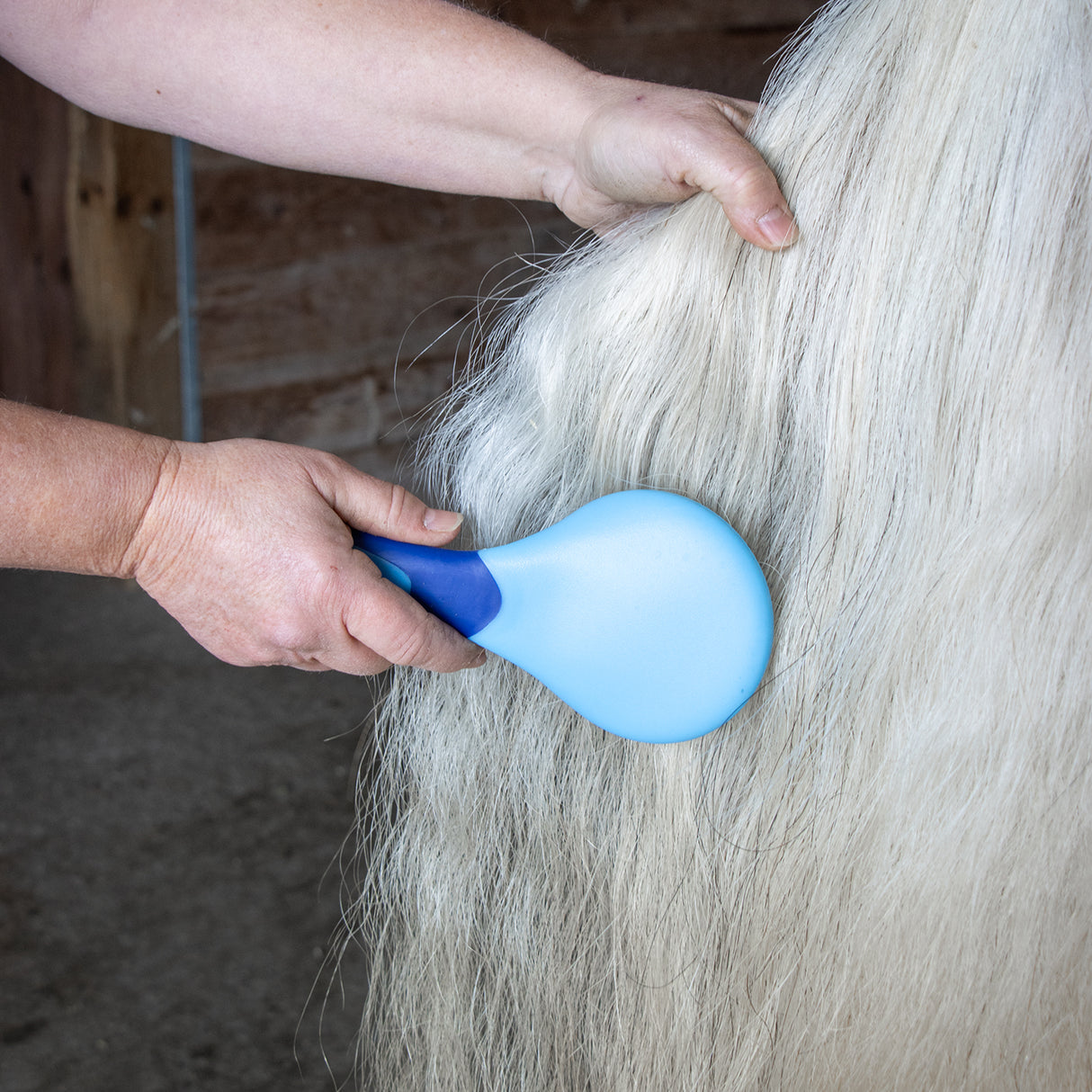 Brosse crinière et queue Supra Soft Touch