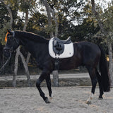 Tapis de selle de dressage Sixteen Cypress Daily Sport - Texte manquant