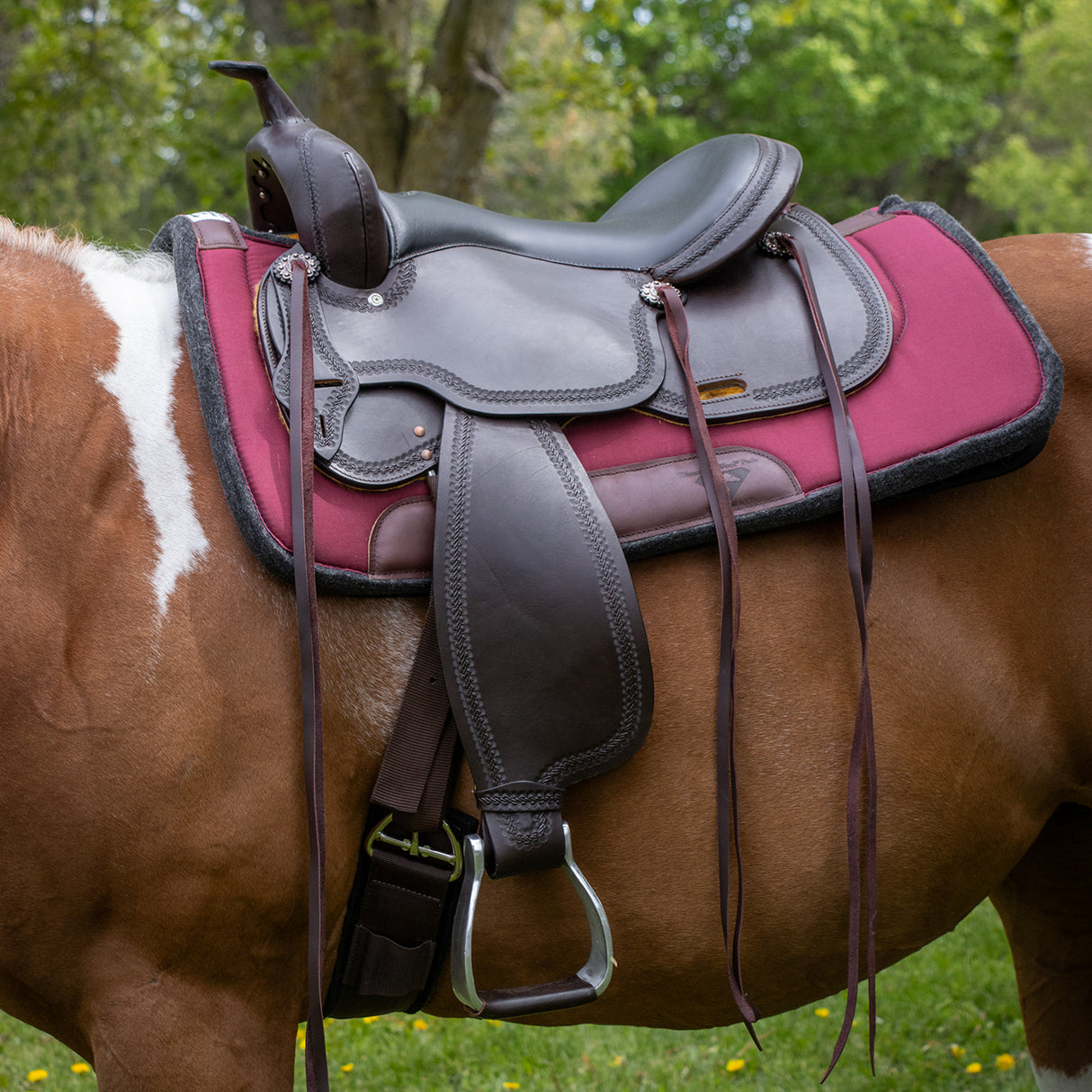 Tapis de selle de ranch profilé en laine diamantée