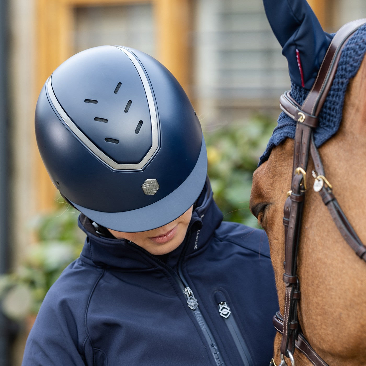 Charles Owen 2023 Casco da Equitazione Kylo Wide Peak Kylo - Navy Lucido/Peltro