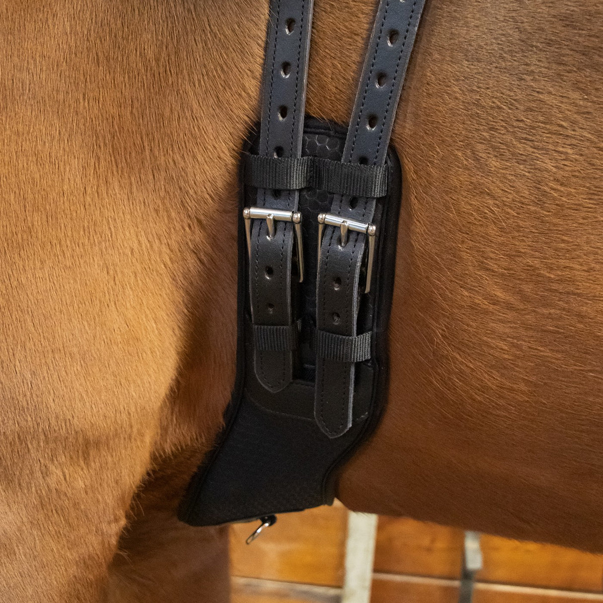 Shedrow Shoulder Relief Cool Max Dressage Girth